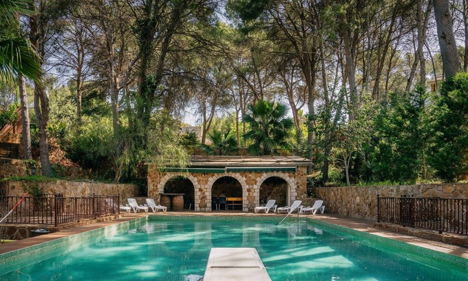 Sagunto Villa | Impressive chalet in a quiet rural area near to the beach