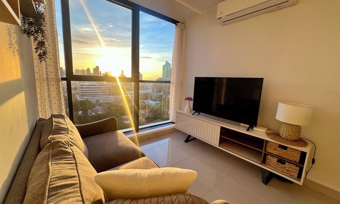 Obarrio Apartment | In Downtown Panama Apartment God Housing