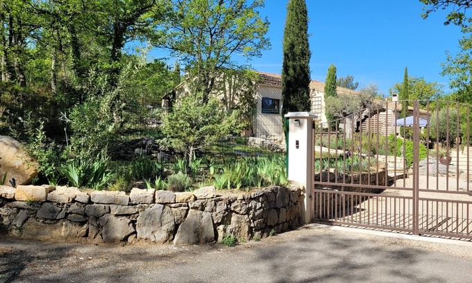 Mons House | IN NATURE, BEAUTIFUL PROVENCE HOUSE WITH POOL