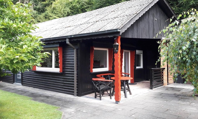 Ahrbruck House | In summer 2019 completely newly furnished cottage for 4 persons