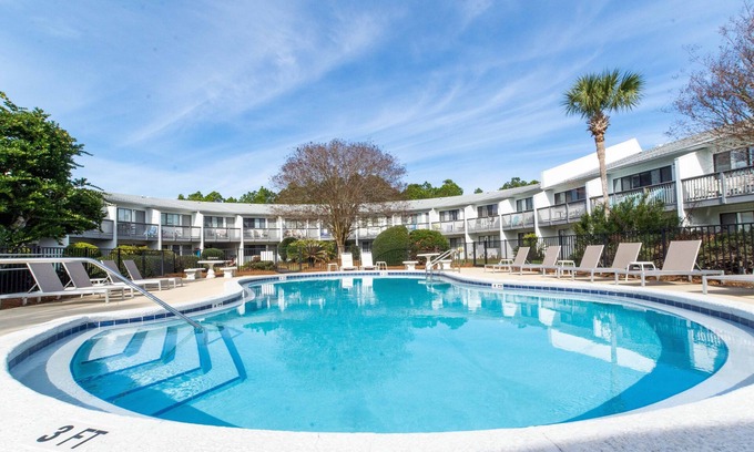 Seagrove Beach Condo | In the heart of Seagrove Beach, walking distance to shopping & dining
