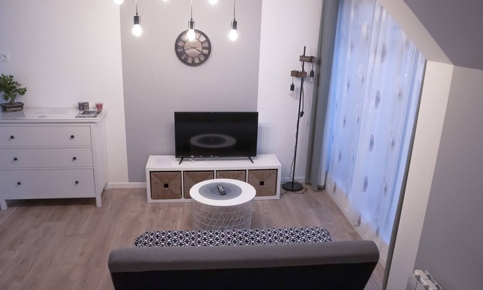 Ernee Apartment | in the heart of the city