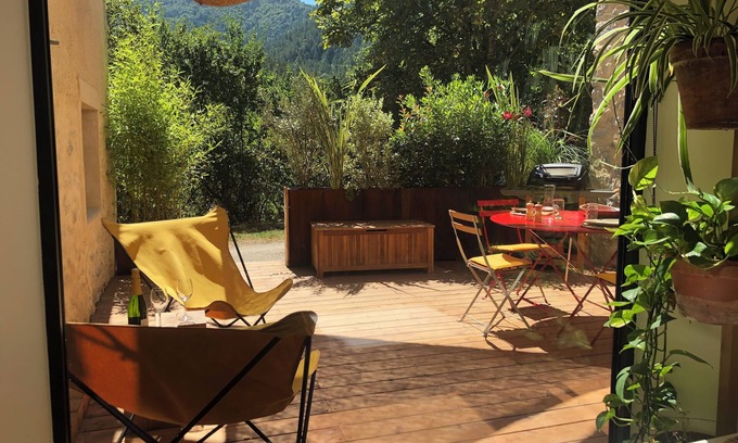 Aurel Apartment | In the heart of the Drôme valley, between Die and Crest, independent gîte