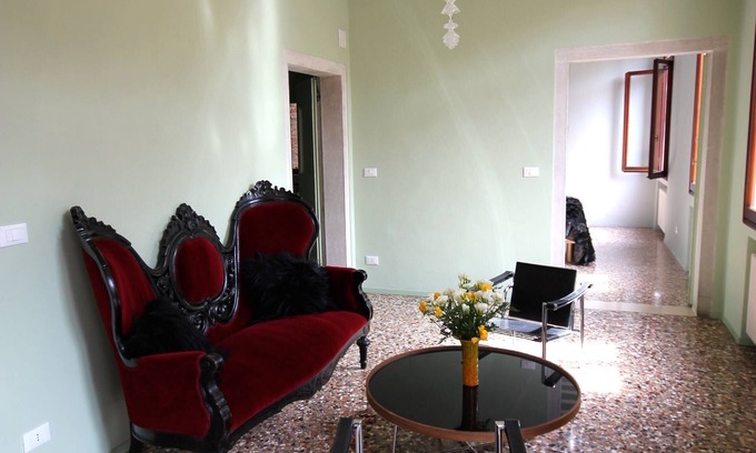 San Polo Apartment | In the heart of Venice