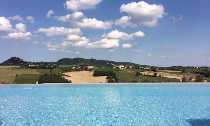 Sorina House | In the Monferrato, we welcome you Enjoy our indoor and outdoor swimming pools!
