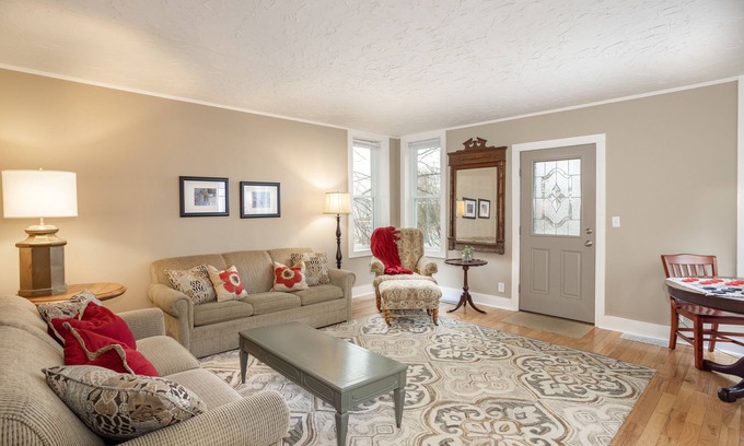 Suttons Bay House | In -Town Suttons Bay Walk to Beach, Near Hikes & Wineries