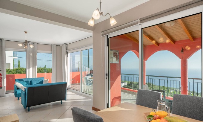 Canhas Villa | In tranquil countryside, great seaview, Vista Mar