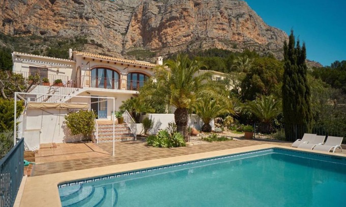 Montgo de Toscamar Villa | Increíble Villa Mediterránea en el Parque Natural del Montgo