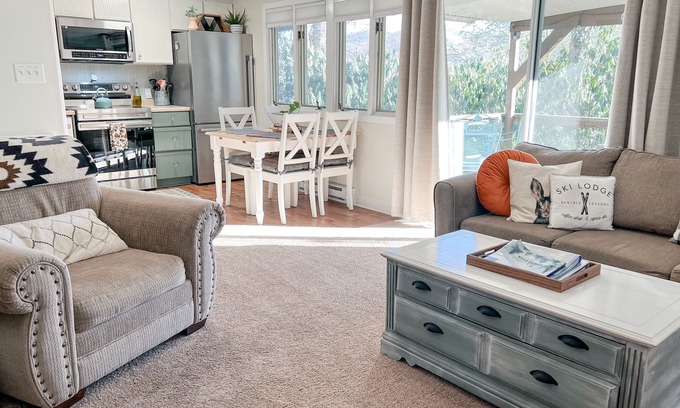 Sugar Mountain Condo | Incredible Condo, Next Door to Ski/Tubing/Golf/Tennis with Seasonal Mtn View!