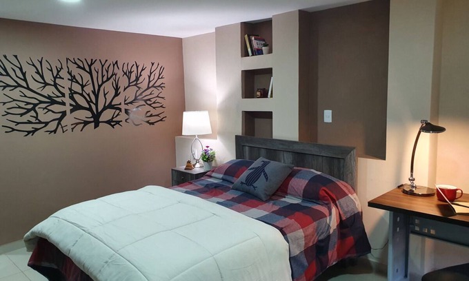 Ciudad Lopez Mateos Apartment | INCREDIBLE PREMIUM SUITE! 2 MINUTES FROM THE TEC! S01