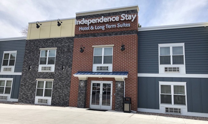 Marinette Hotel | Independence Stay
