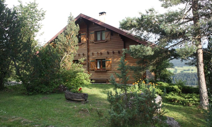 Foncine-le-Haut Ski Chalet | Independent charming chalet of 85 m2