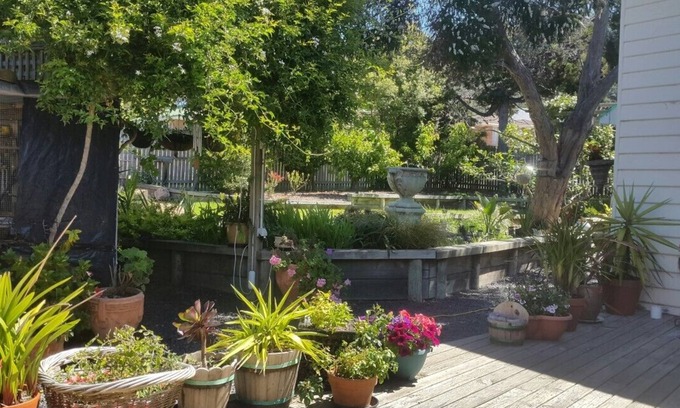 Bicheno House | Independent holiday unit