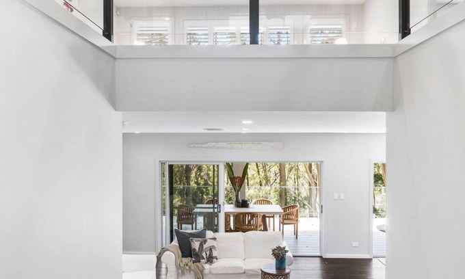 Macmasters Beach House | Indulge in Luxury! 4 Bedroom Home at Macs Beach.