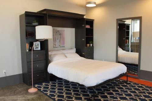 Bedford Apartment | Industrial Chic Studio, Unit B