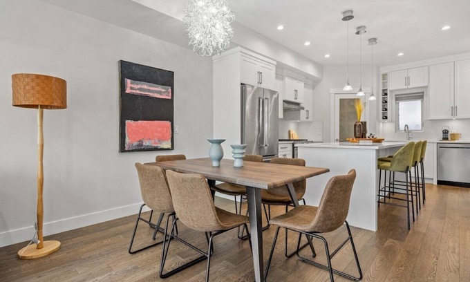 Crescent Heights House | Industrial Mid-Century 4BDRM w/Gym
