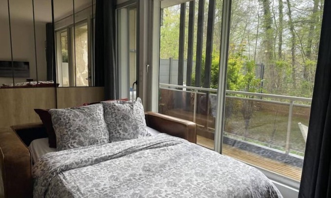 Gouvieux Apartment | Industrial-style apartment with private garden!