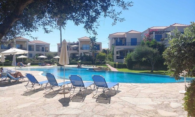 Pyrgos Psilonerou Villa | Infinity Night Villa