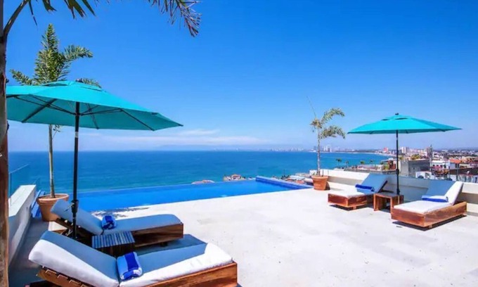 Downtown Puerto Vallarta Condo | Infinity Pool CharmingCondo in Gringo Gulch