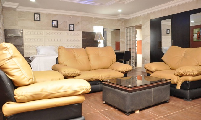 Mushin Hotel | Inglesias Suites
