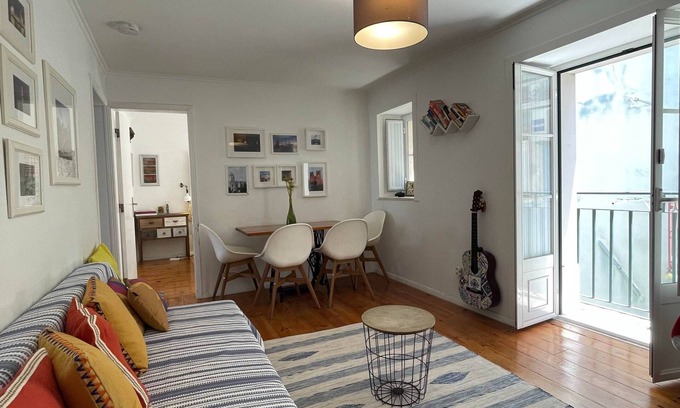 Socorro Apartment | inLX (bright apartment in downtown Lisbon)