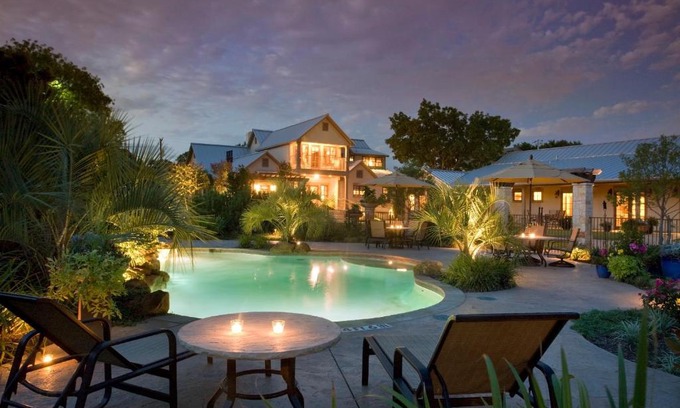 Granbury Hotel | Inn on Lake Granbury a Boutique Hotel