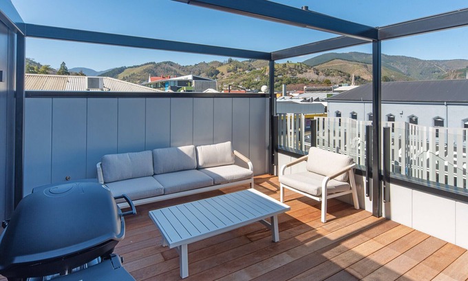 Nelson City Centre Apartment | Inner City Apartments - 4 - Beautiful apartment with Rooftop Terrace!