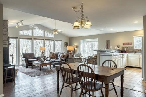 Innsbrook House | Innsbrook Woodland View Home