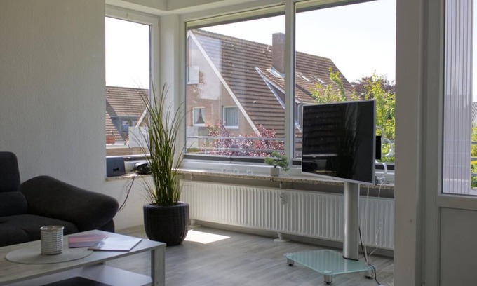 Neue Tiefe Apartment | Inselblume 58 - Vacation apartment with balcony in Neue Tiefe