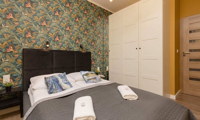 Wlochy Apartment | Installers 5A | Air-conditioned apartment |Balcony