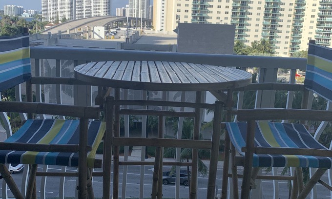Sunny Isles Beach Apartment | Instaworthy-Prestigious Sunny Isles Beach. Direct beach access from building