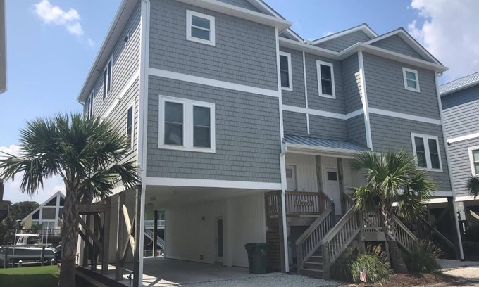 Topsail Beach House | Intracoastal Cove