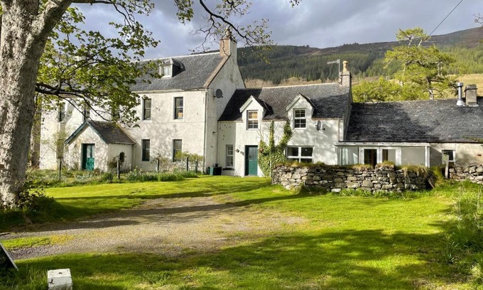Garve House | Inverlael Farm Cottages