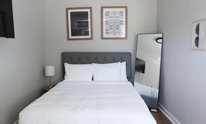 Nashville Hotel | Inviting 1 BR 10 Mins to Nash