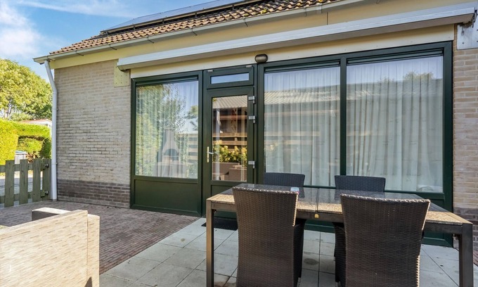 Baarland House | Inviting holiday home in Baarland with terrace