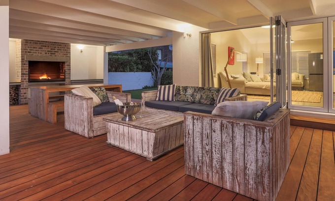 Voelklip House | Inviting holiday home near the beach - Voelklip