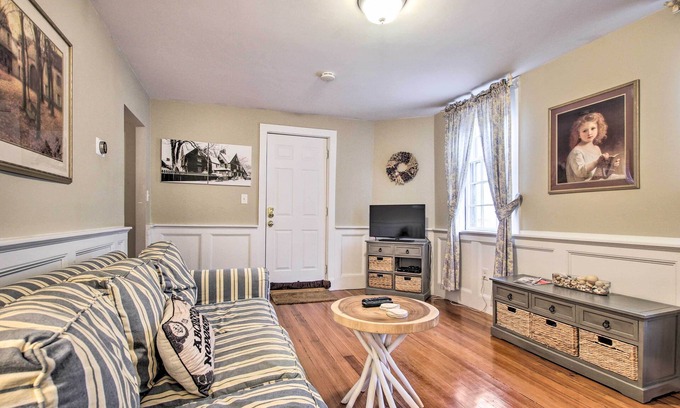 Salem Apartment | Inviting Salem Apartment Near Waterfront & Museums