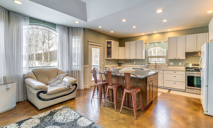Knik-Fairview House | Inviting Wasilla Vacation Rental: 6 Mi to Big Lake