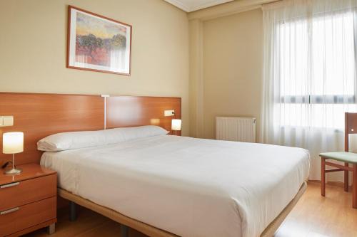 Miranda de Ebro Hotel | IRAIPE Achuri Auto Check-in