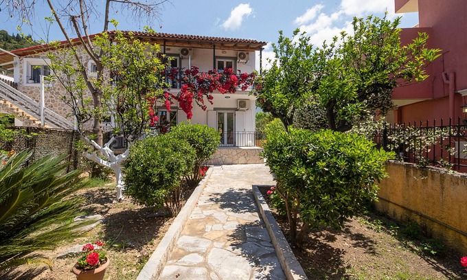 Agios Gordios Apartment | Irini apartment, 2 bedrooms, central Agios Gordios, 5 minute walk to the beach.