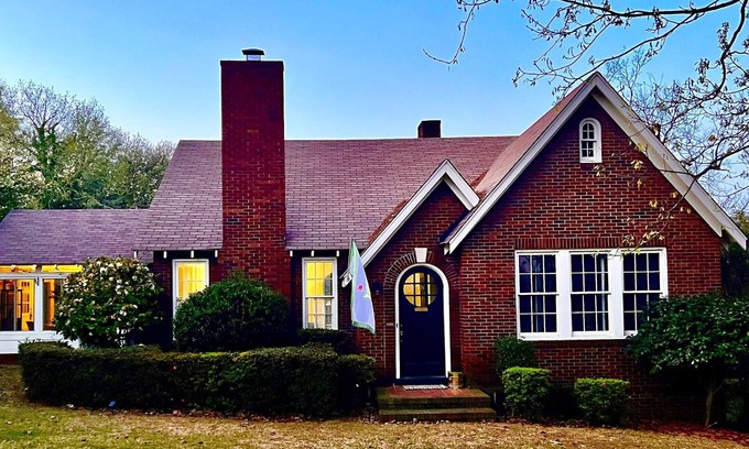 North Augusta House | Ironman-ready cottage steps from the race!