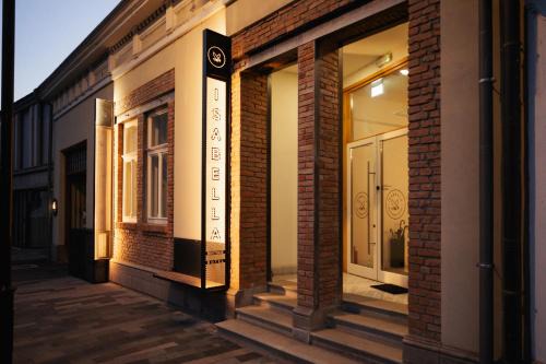 Sfantu Gheorghe Hotel | Isabella Boutique Hotel