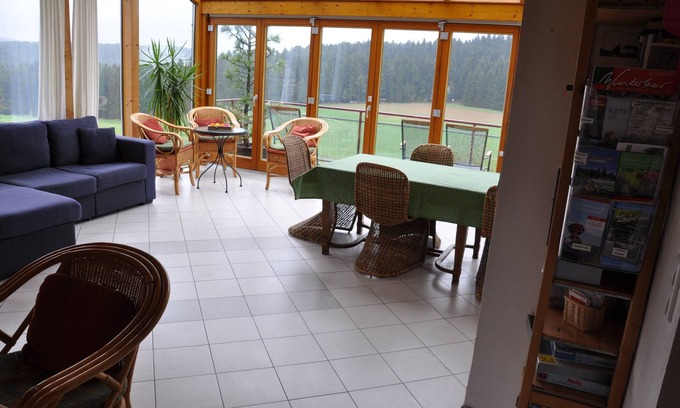 Lossburg Apartment | Isi-Ferienwohnung Hänel