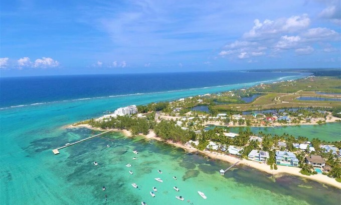 Rum Point Apartment | Island House # 9