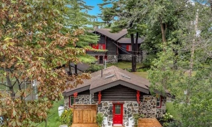 Plantagenet Cottage | Island Living - newly remodeled cottage