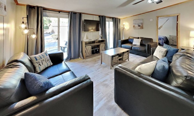 Put-in-Bay House | Island Vacation Home at Island Club - Sleeps 10 Comfortably -3 BR-2 BA-IC106