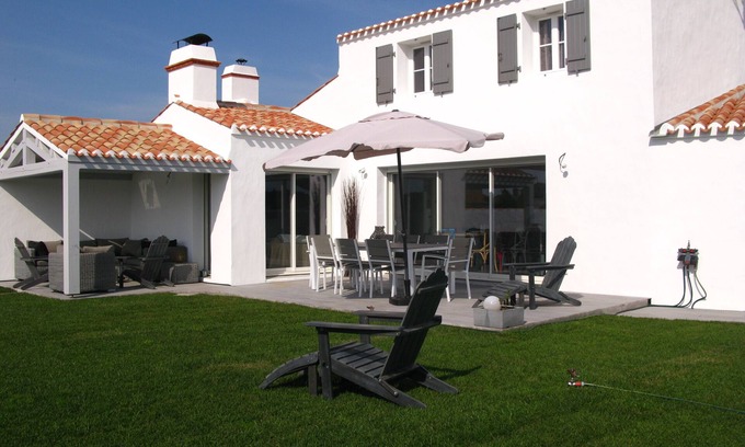 L'Epine Villa | ISLE DE NOIRMOUTIER, VILLA 8 PERS, 800 METERS FROM THE BEACH AND CLOSE TO SHOPS