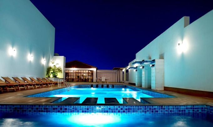 Seef Apartment | Ista Suites Seef