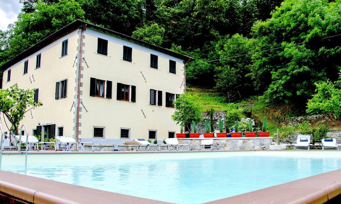 Castiglione di Garfagnana Apartment | Tosca. Beautiful apartment in Tuscany Villa with swimming pool