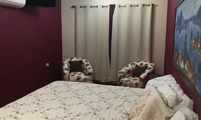 Pachalum House | It is a beautiful place includes hot water cable tv WiFi smart tv in each room